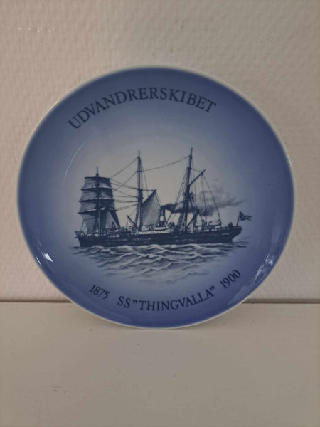 Bing & Grøndahl. Skibsplatte, Undervandsskibet SS "Thingvalla" 1978 # 4877/619