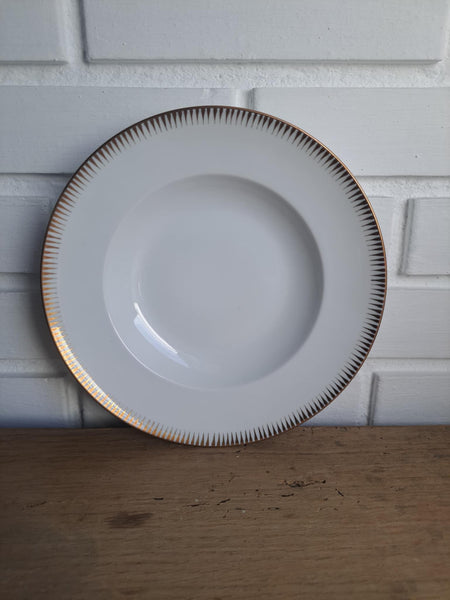 Bing & Grøndahl. Dyb tallerken 21 cm. #323