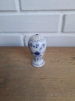 Bing & Grøndahl. Sommerfugl, Peberbøsse 7,5 cm. #052B