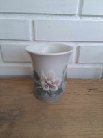 Bing & Grøndahl. Julerose, Vase 11 cm. #677