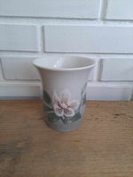 Bing & Grøndahl. Julerose, Vase 11 cm. #677