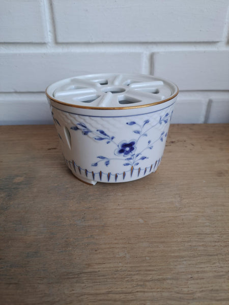 Bing & Grøndahl. Kipling, Tevarmer 12 cm. #237