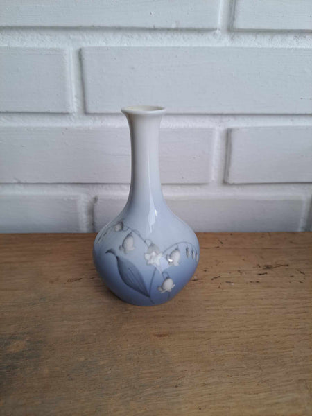 Bing & Grøndahl. Convalla, Vase 12 cm. #57/143