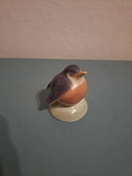 Royal Copenhagen. Rødkælk #125