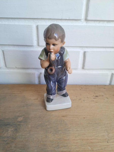 Dahl Jensen. Dreng med pibe #1027