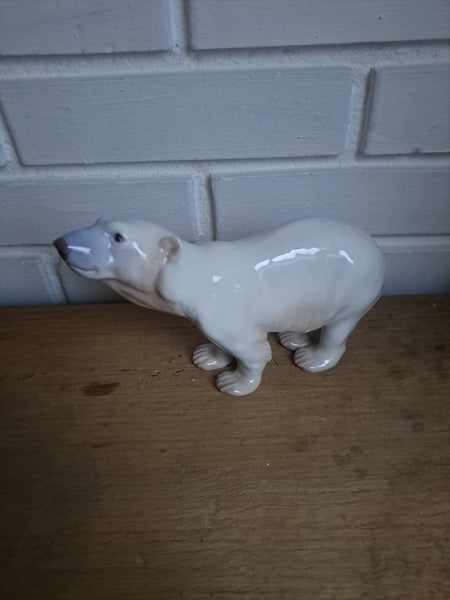 Bing & Grøndahl. Stående isbjørn #1692