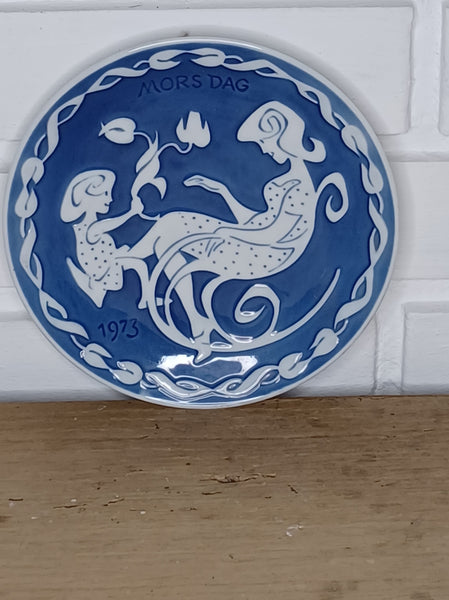 Royal Copenhagen. Mors dag platte 1973