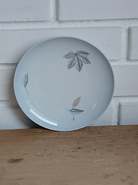Bing & Grøndahl. Løvfald, kagetallerken 15 cm. 1. sort. #28A