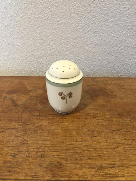 Royal Copenhagen. Hjertegræs, Peberbøsse #9758
