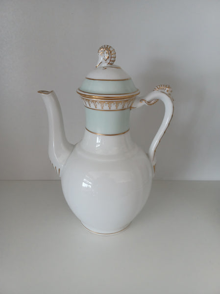 Bing & Grøndahl. Thorvaldsen, Kaffekande 21,5 cm.