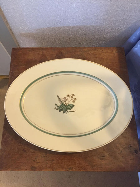 Royal Copenhagen. Hjertegræs, Fad 25 cm #9584