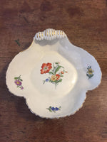 Bing & Grøndahl. Saktisk blomst creme, Asiet musling 17 cm. #42