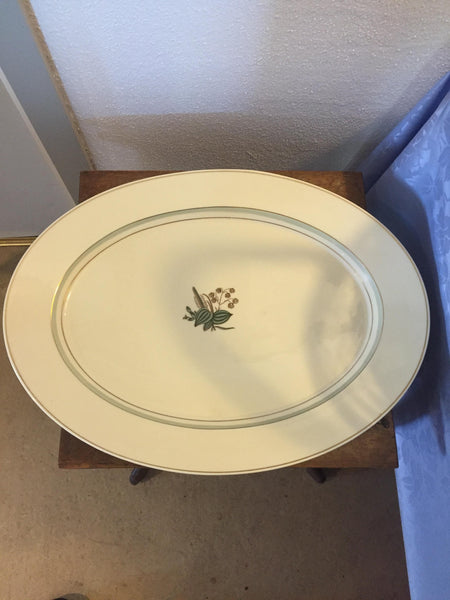 Royal Copenhagen. Hjertegræs, Fad 47 cm. #9592