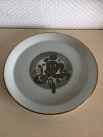 Desiree. Thule, Fad rundt 30 cm.