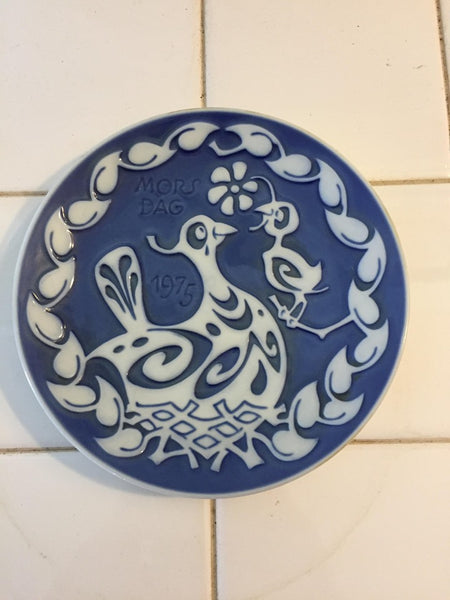 Royal Copenhagen. Mors dag platte 1975
